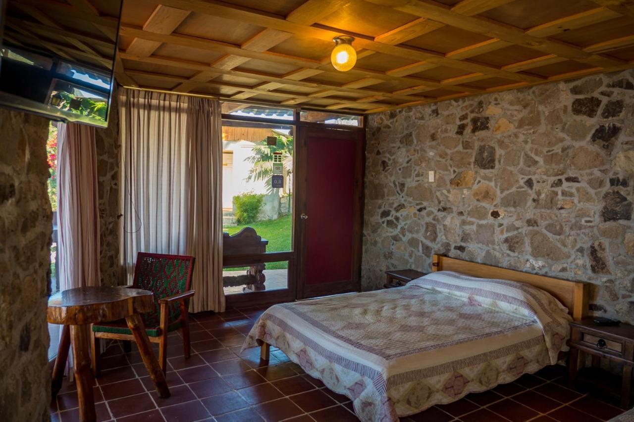 Hotel Terrazas Del Lago San Antonio Palopó 외부 사진
