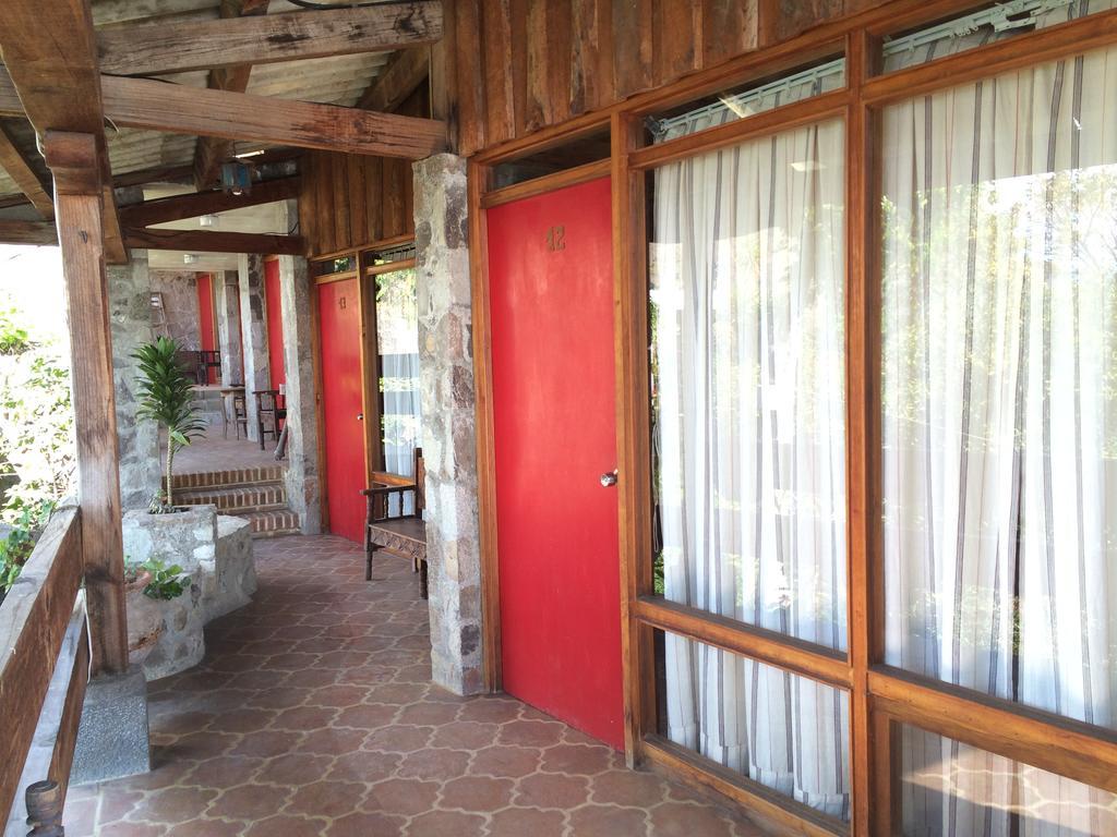 Hotel Terrazas Del Lago San Antonio Palopó 외부 사진